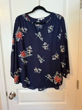 fun 2 fun Navy Floral V-Neck Peasant Blouse